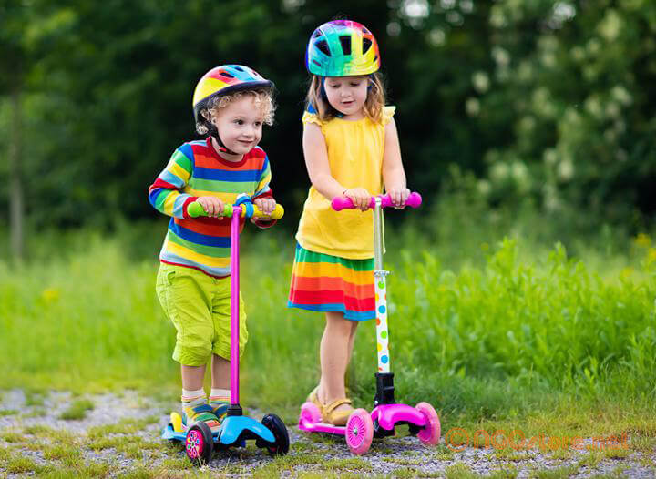 xe trượt scooter 3 bánh có led cho bé