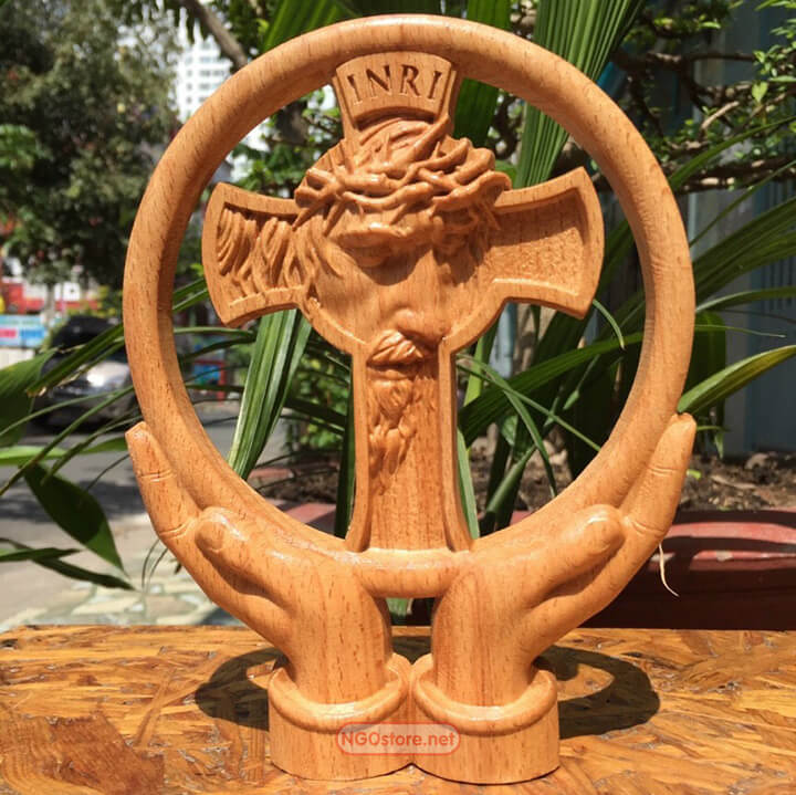 tượng gỗ thánh giá chúa chịu nạn để bàn